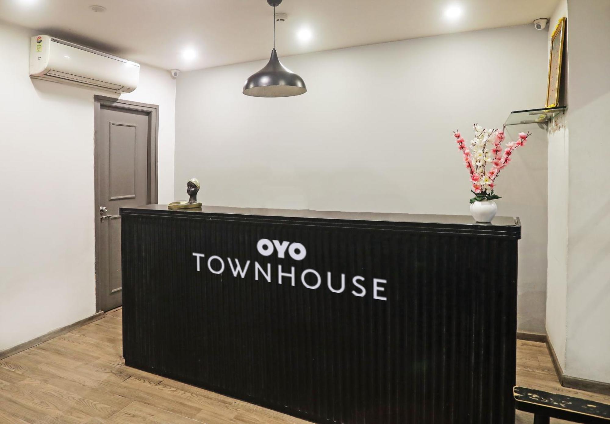 Townhouse Near Secunderabad Railway Station, Yashoda Hospital, Patny Centre Bagian luar foto
